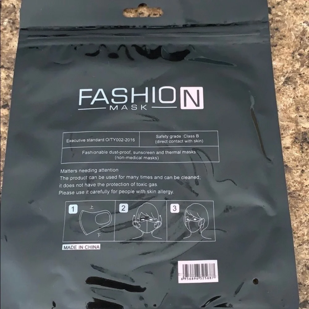 Fashion reusable face mask